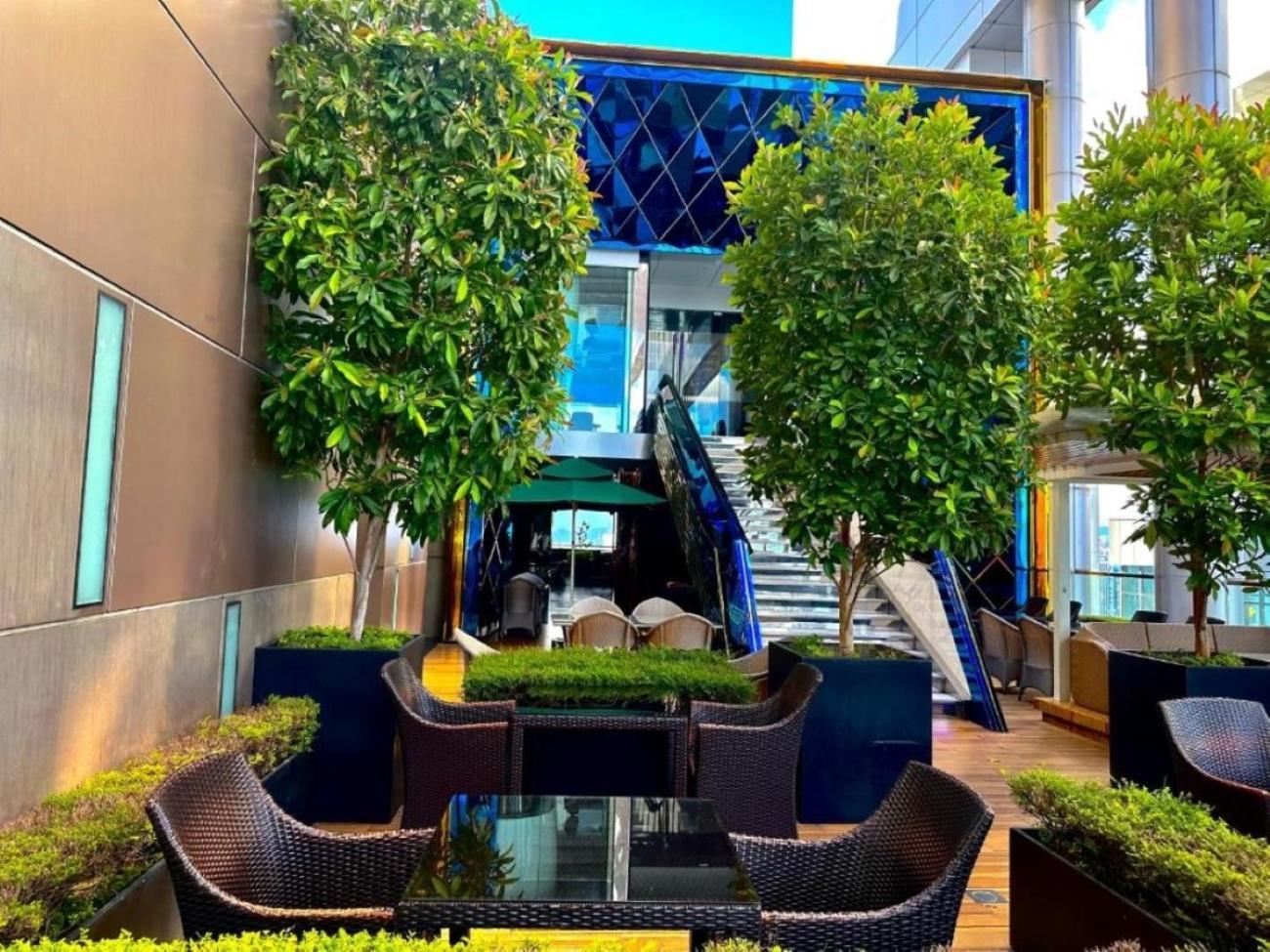 Platinum Sky Park Apartment *