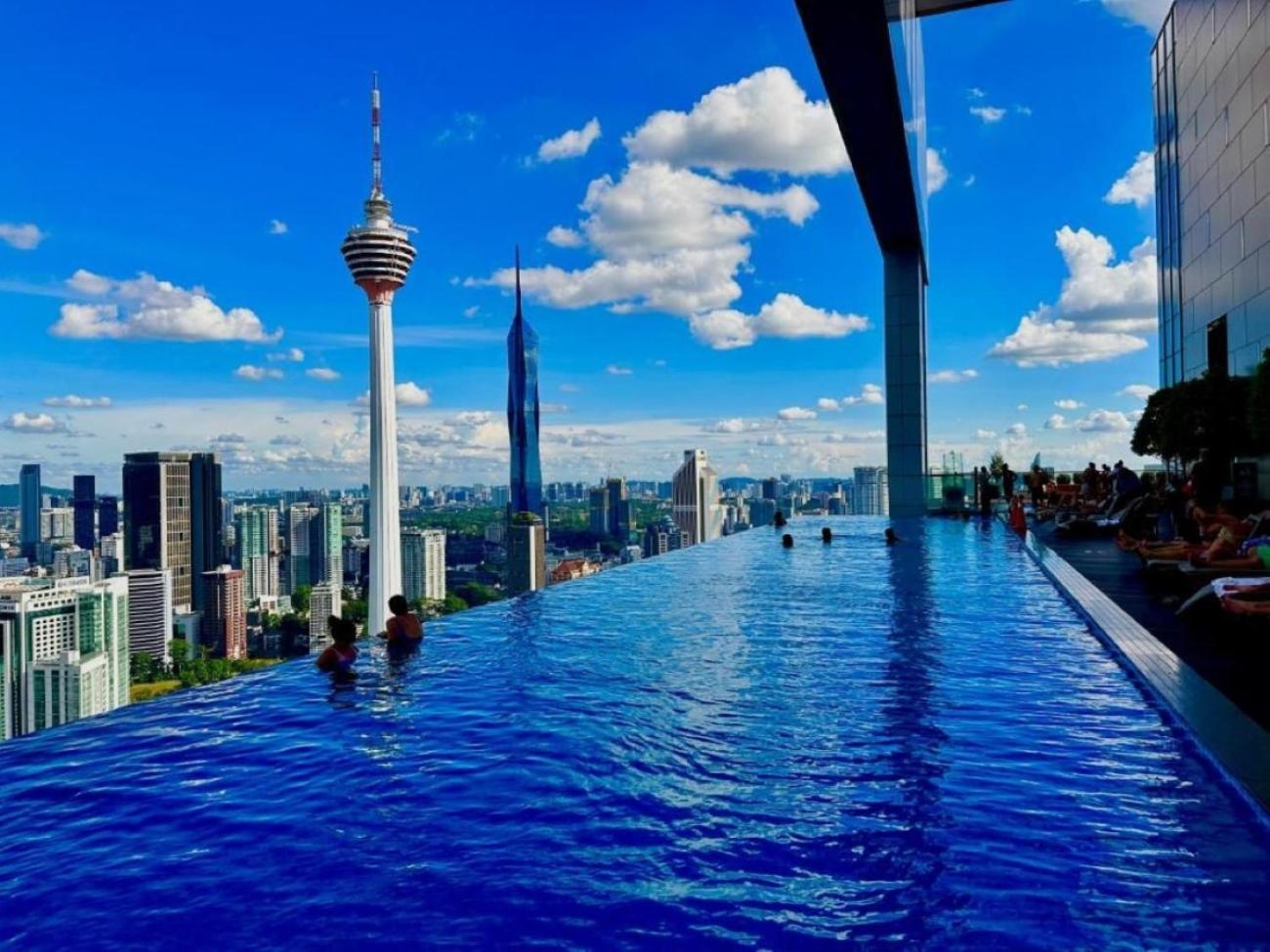 Platinum Sky Park Apartment *