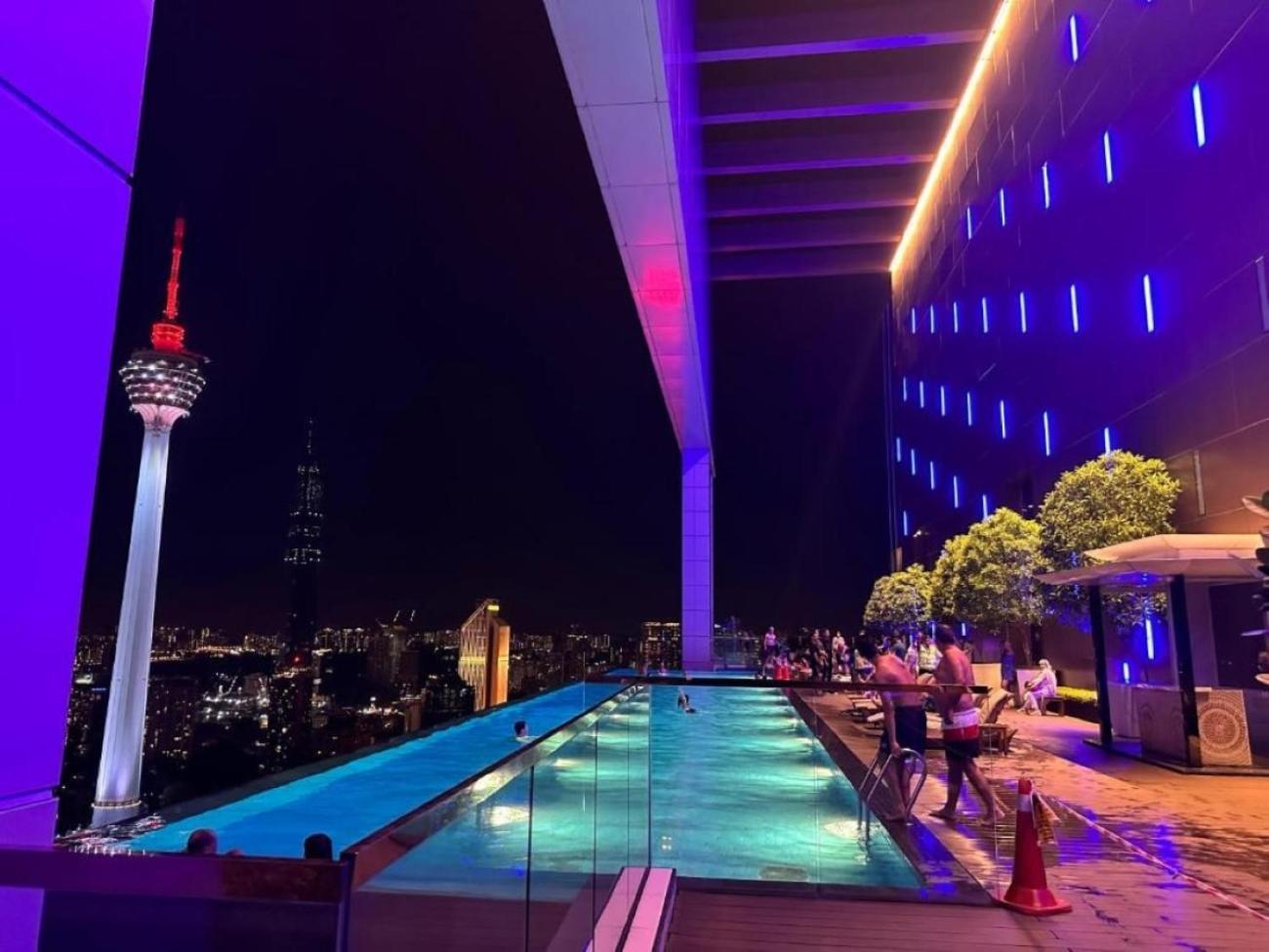 Platinum Sky Park Apartment